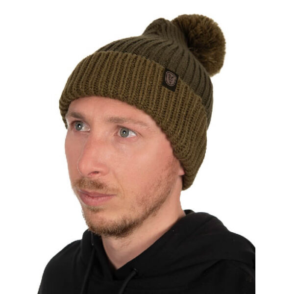 Fox Heavy Knit Bobble Hat kötött gyapjú sapka.