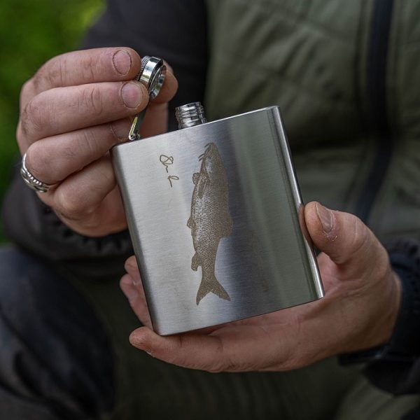 Korum Classic Barbel Hip Flask (K0310265) - Image 4